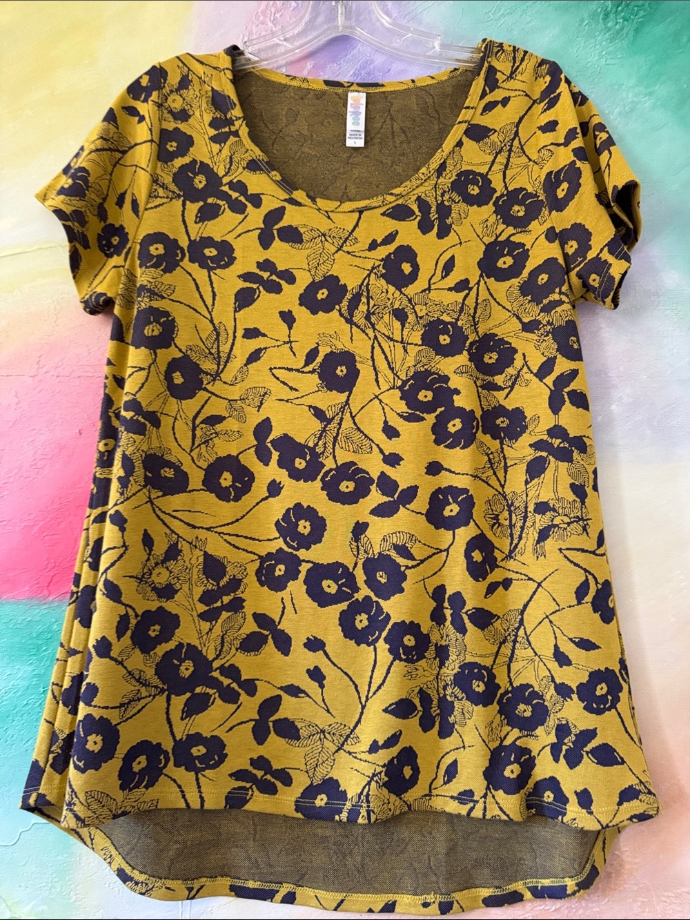 LuLaRoe Classic T Shirt Top Mustard Yellow Navy Floral Print Scoop Neck Hi-Low S